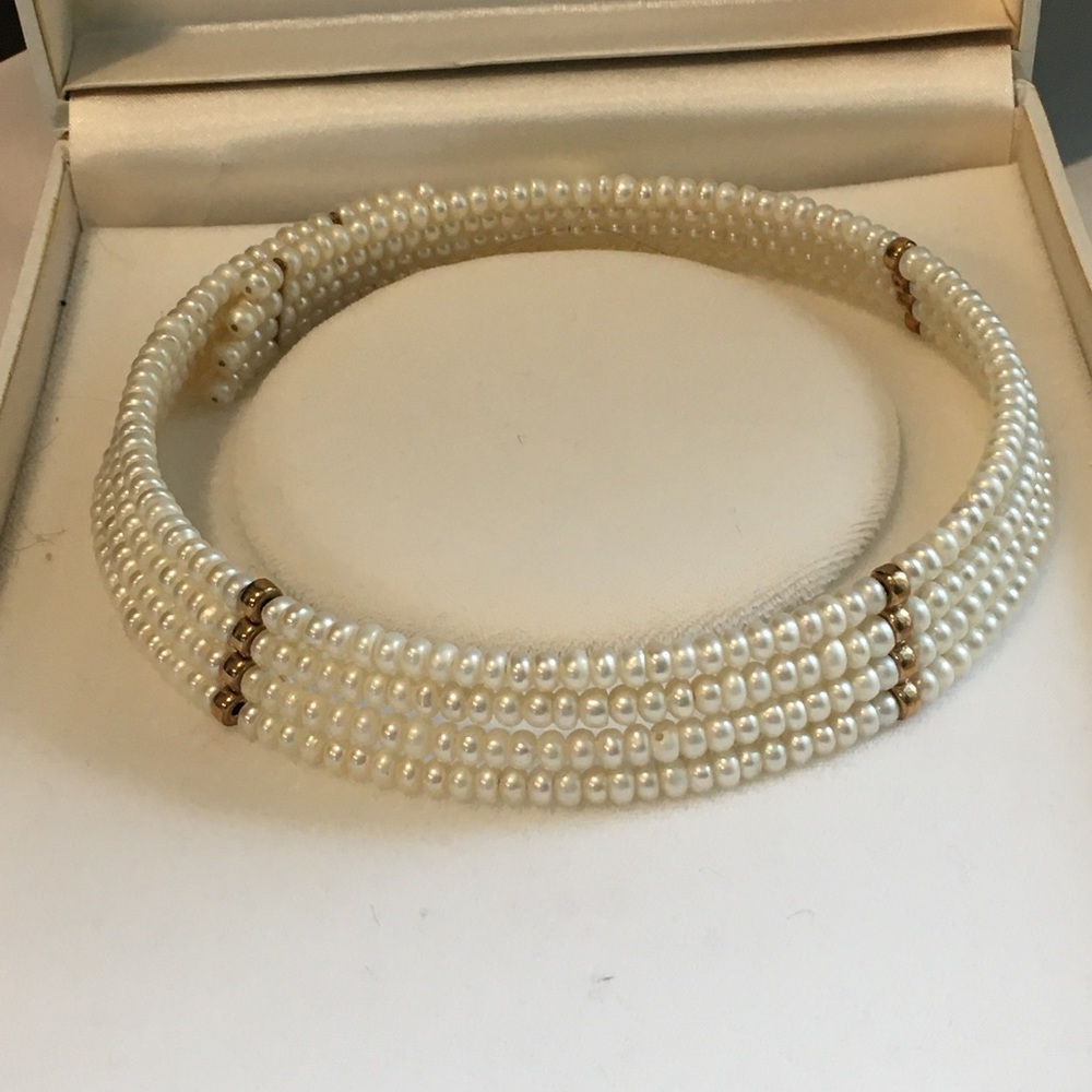 Pearl choker with 14k gold spacers. - Picture 2 of 8